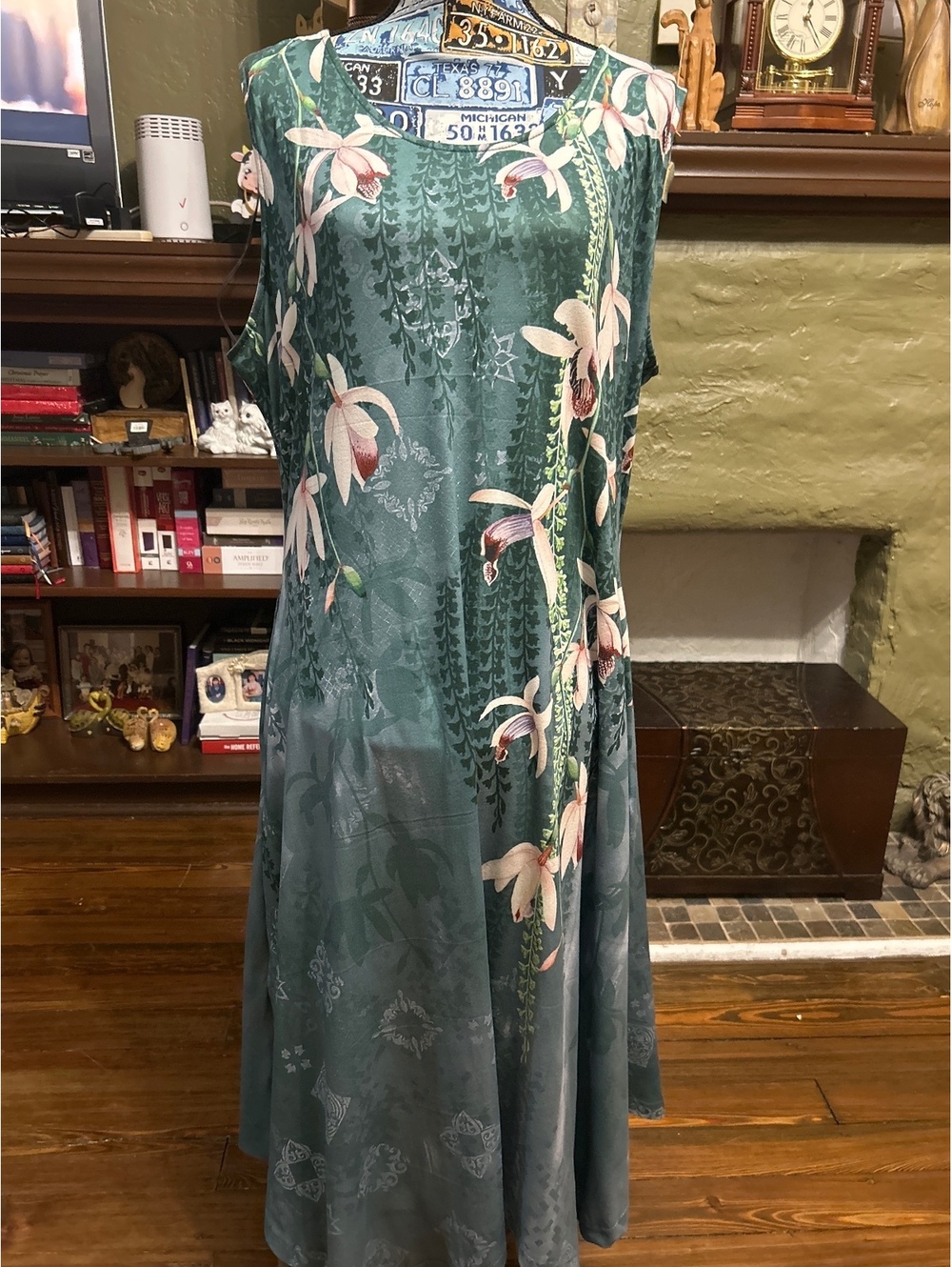 Sleeveless Green Floral Dress with Hummingbird Print